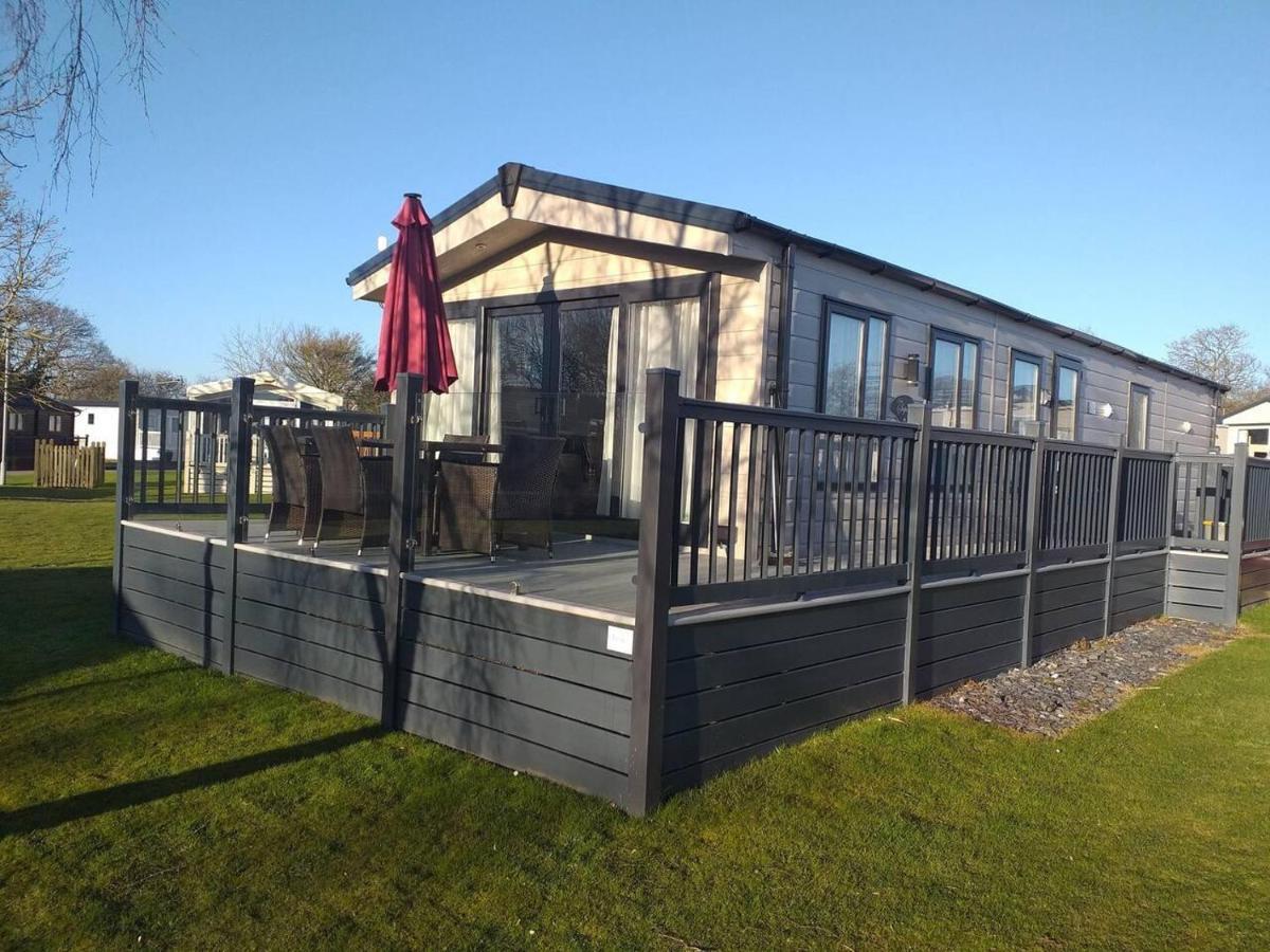 Superior 6 Berth Holiday Home In Suffolk Saxmundham Luaran gambar