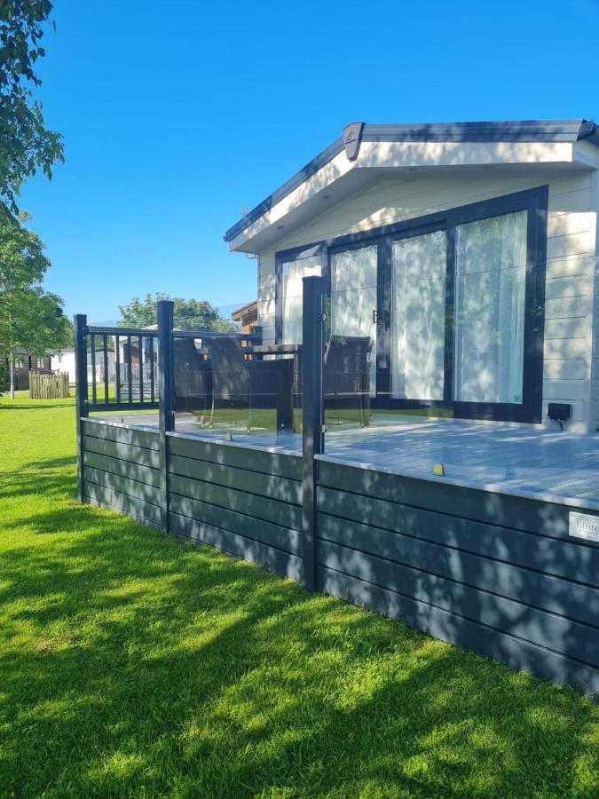 Superior 6 Berth Holiday Home In Suffolk Saxmundham Luaran gambar